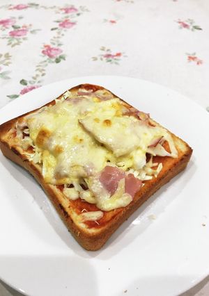 ピザ風?トースト-レシピのメイン写真