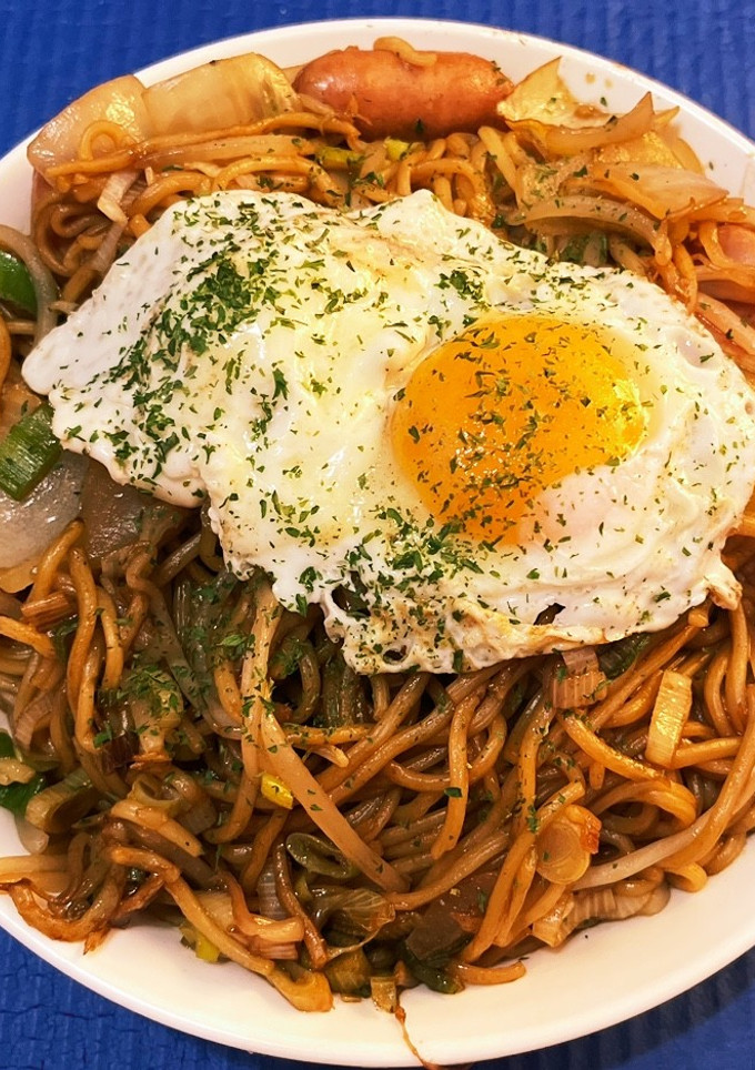 屋台を超えろ〜コク旨ソース目玉焼きそば-レシピのメイン写真