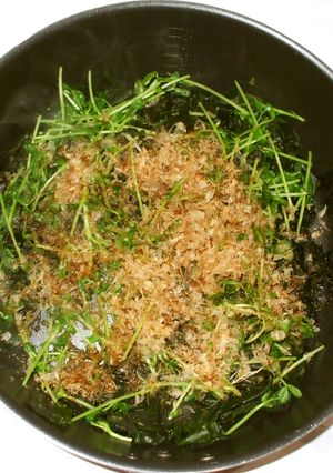わかめ豆苗炒め♪簡単むくみに漢方薬膳-レシピのメイン写真