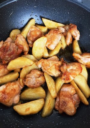 鶏ももとおじゃが照り-レシピのメイン写真