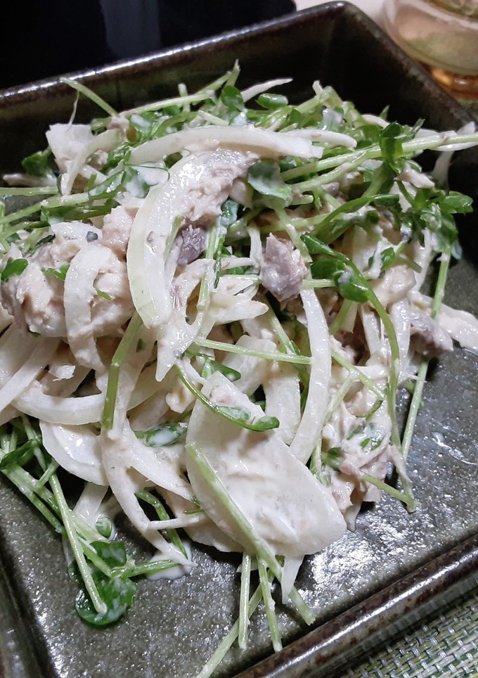 サバ缶と豆苗玉ねぎのマヨポン和え-レシピのメイン写真