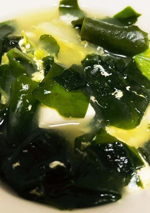 白菜とわかめのスープ-レシピのメイン写真