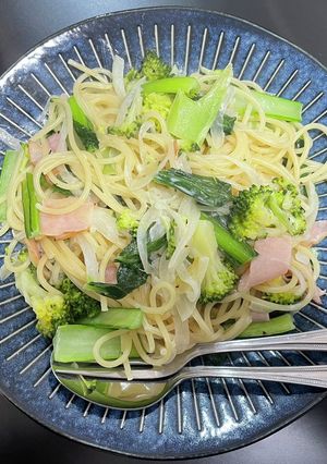 冷蔵庫の残り物野菜で作る。クリームパスタ-レシピのメイン写真