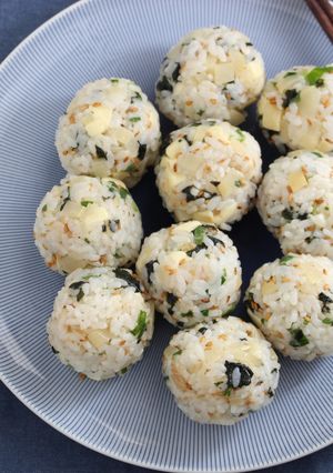 韓国おにぎり・チュモッパ★たくわんチーズ-レシピのメイン写真