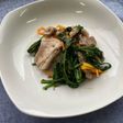 春菊と豚肉のにんにく炒め