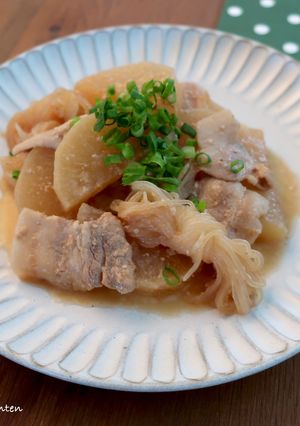 大根と豚肉の味噌煮込み-レシピのメイン写真