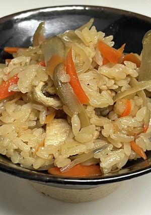 ばあちゃんの炊き込みご飯（鶏ごぼう）-レシピのメイン写真