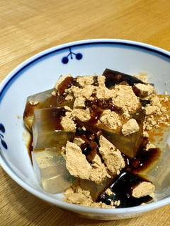 カロリーはきな粉のみ!黒みつきな粉寒天-レシピのメイン写真