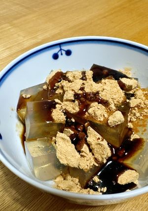 カロリーはきな粉のみ！黒みつきな粉寒天-レシピのメイン写真