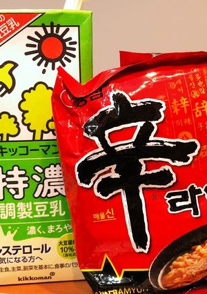 主婦の昼食★豆乳で辛ラーメン-レシピのメイン写真
