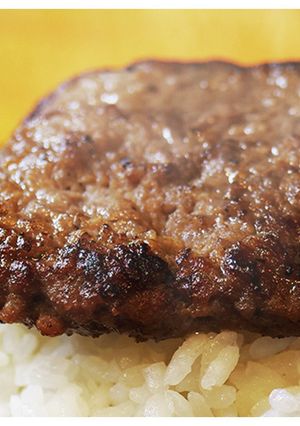 最速のハンバーグ。肉・塩・胡椒・砂糖だけ-レシピのメイン写真
