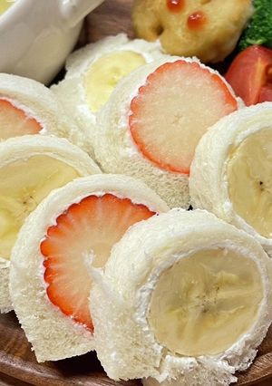 離乳食・幼児食｜フルーツロールパン-レシピのメイン写真