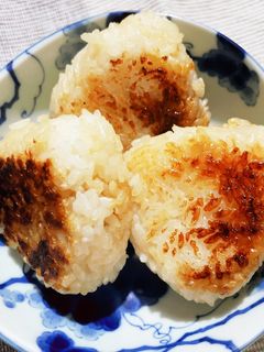 めんつゆで簡単焼きおにぎり-レシピのメイン写真