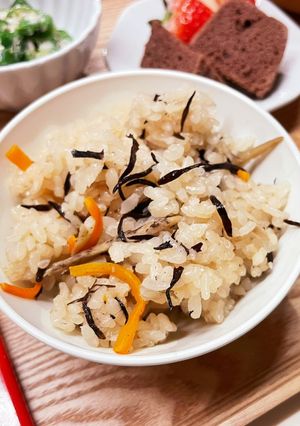取り分け・幼児食｜ひじきの炊き込みご飯-レシピのメイン写真