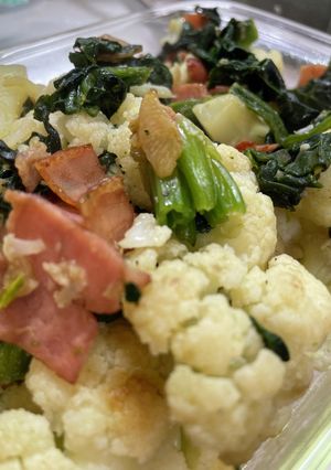 カリフラワーとほうれん草のにんにく炒め-レシピのメイン写真