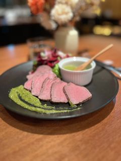 お鍋1つで高級ホテルの味!ローストビーフ-レシピのメイン写真