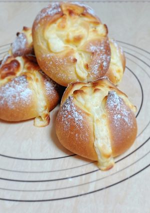 次の日もふんわり「クリームチーズパン」-レシピのメイン写真