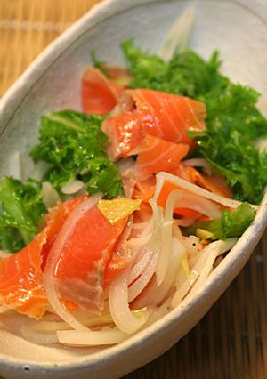 わさび菜とサーモンマリネ♡柚子胡椒風味-レシピのメイン写真