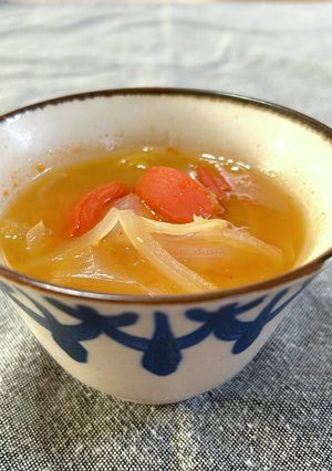 キムチ&トマトと玉ねぎのお味噌汁-レシピのメイン写真