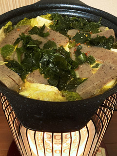 ワカメ鍋 メインは蒟蒻と豆腐です-レシピのメイン写真