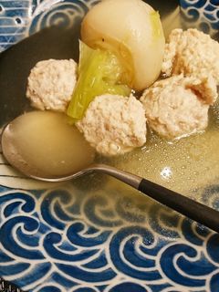 鶏団子とカブのスープ-レシピのメイン写真