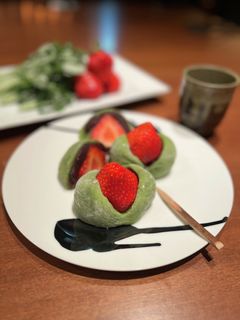 レンジで簡単!よもぎ大福 いちご大福-レシピのメイン写真