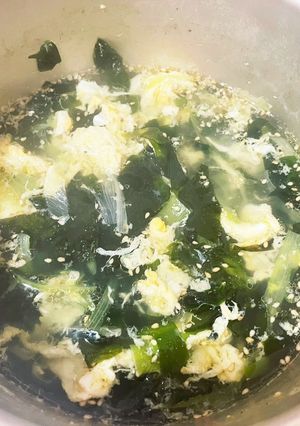 本日のまかない。例の有名なワカメスープ？-レシピのメイン写真