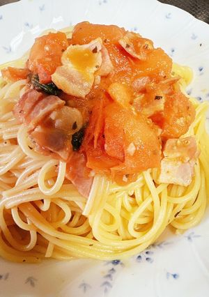 まるごとトマトのぶち込みニンニクパスタ-レシピのメイン写真