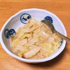 A picture of 白菜だけのめんつゆバター炒め.