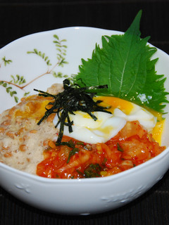 キムチと納豆の簡単ピリ辛ふわとろ丼♪-レシピのメイン写真