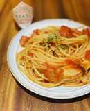 シンプルに。トマト缶でベーコンパスタ