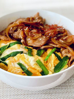 スタミナたっぷり!中華風の二色丼-レシピのメイン写真