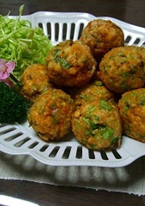 コチュジャンの春色お豆腐団子♪-レシピのメイン写真