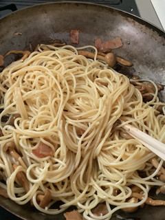 バター香る♪きのことベーコンの和風パスタ-レシピのメイン写真