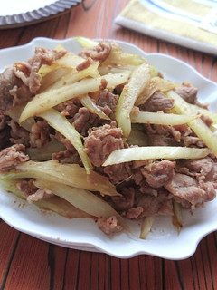 美肌効果セロリと豚こま肉の焼肉のたれ炒め-レシピのメイン写真