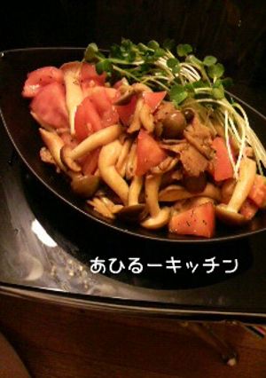 あと一品☆しめじと鶏肉、トマトであっさり-レシピのメイン写真