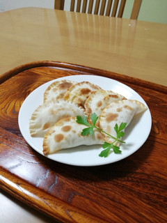 餃子の皮でカルツォーネ風☆発酵食品は最高-レシピのメイン写真