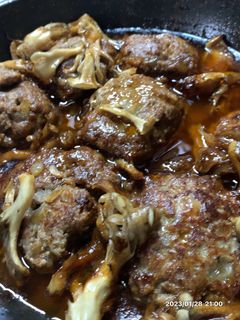 市販ソースで煮込みハンバーグ!-レシピのメイン写真