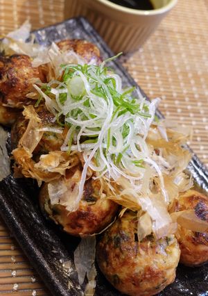 ポン酢でさっぱり！鶏肉と生姜のたこ焼き風-レシピのメイン写真