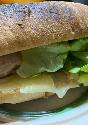 業務スー　スモークチキンとチーズのサンド-レシピのメイン写真