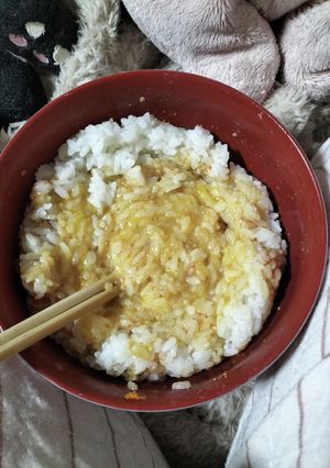 炊ける前にご飯を装う卵かけご飯！！-レシピのメイン写真