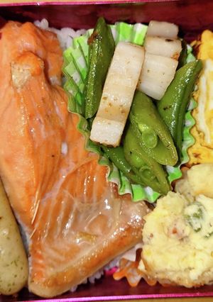 鮭　ポテトサラダ　ウィンナー　弁当-レシピのメイン写真
