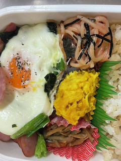 お弁当にほうれん草の巣篭もり玉子-レシピのメイン写真