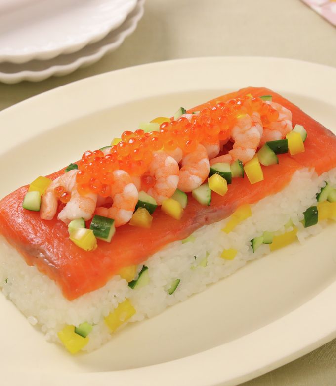 スモークサーモンの洋風押し寿司-レシピのメイン写真