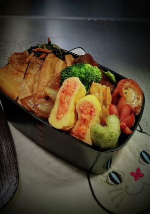 豚焼きのおじさん弁当❨(@≧↺≦@)❩ノ-レシピのメイン写真