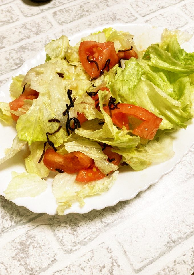 無限レタスとトマト塩昆布和え-レシピのメイン写真