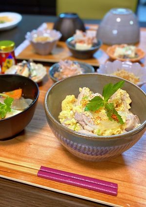 フライパンで簡単！つゆだく親子丼-レシピのメイン写真