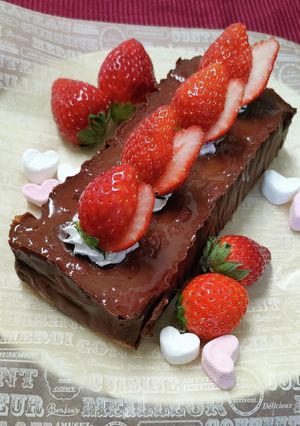 テリーヌ風チョコケーキ〜苺ソースがけ-レシピのメイン写真