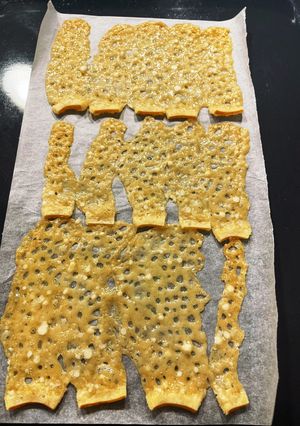 簡単おつまみ！カリカリパルメザンチーズ-レシピのメイン写真