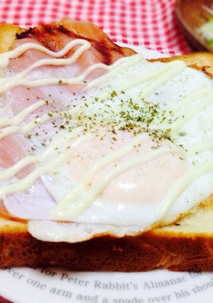 ハム目玉焼きトースト☆-レシピのメイン写真